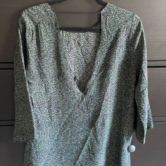 *SOLD* Aritzia blouse - Picture 2 of 4